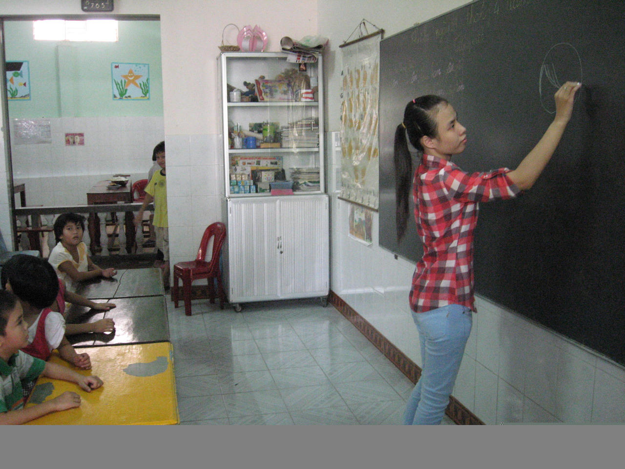 Cô giáo khiếm thính gieo ước mơ cho trẻ